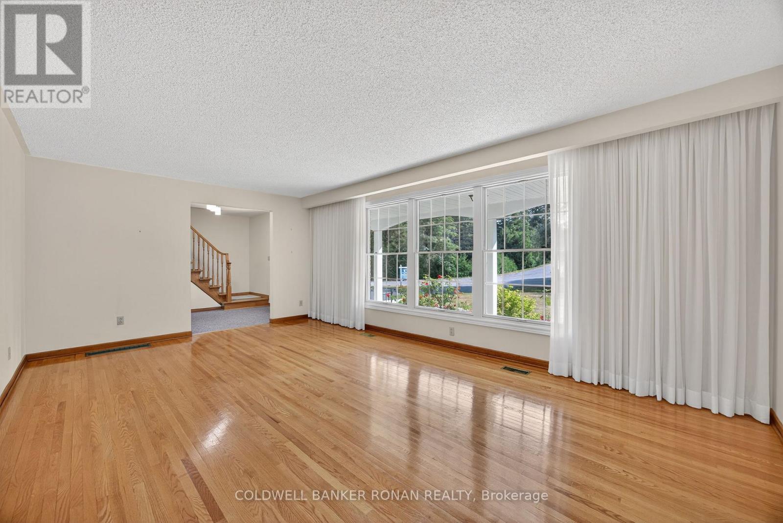 40 William Street, New Tecumseth, Ontario  L9R 1M7 - Photo 11 - N12019877