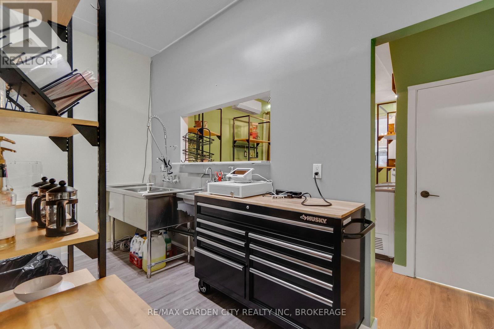 2147 King Street E, Hamilton, Ontario  L8K 1W5 - Photo 11 - X12860798