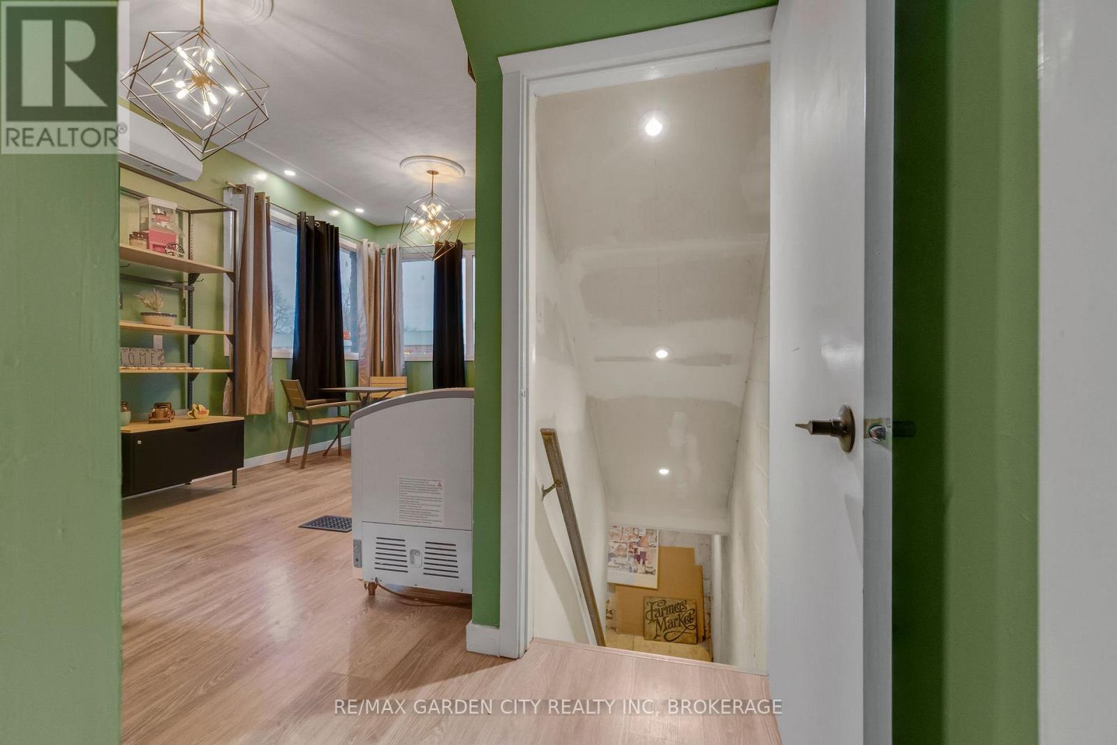 2147 King Street E, Hamilton, Ontario  L8K 1W5 - Photo 18 - X12860798