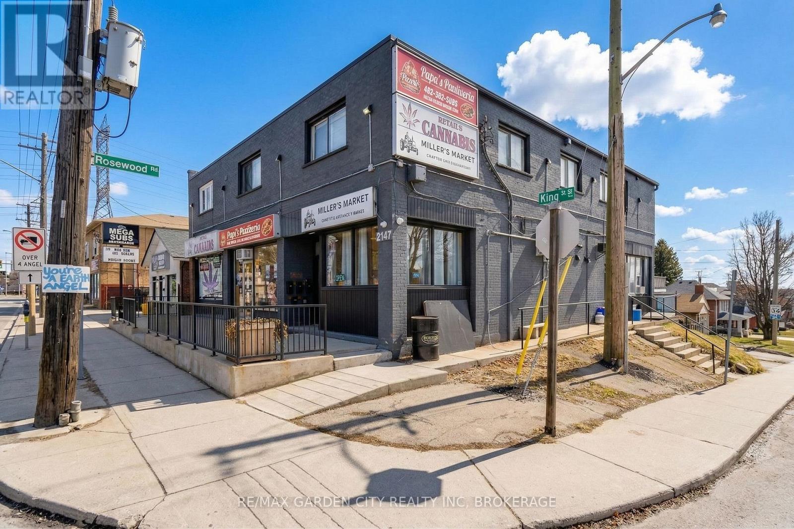 2147 King Street E, Hamilton, Ontario  L8K 1W5 - Photo 2 - X12860798