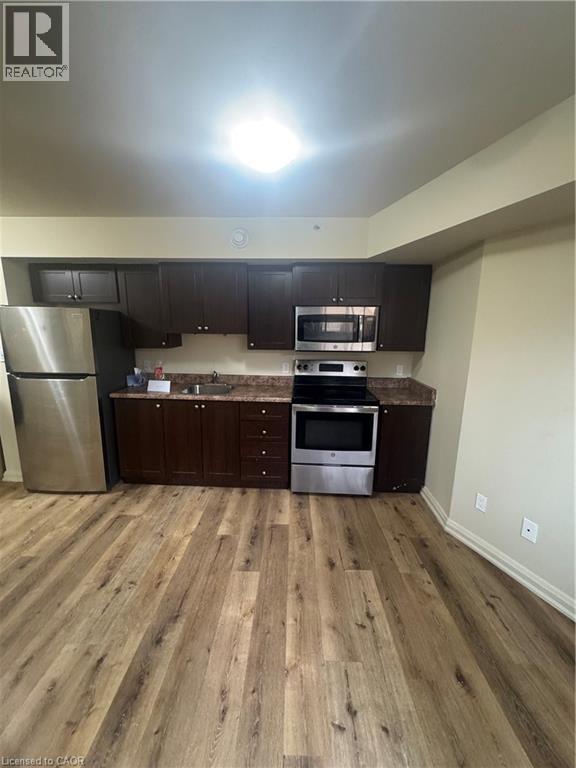 416 Lancaster Street W Unit# E, Kitchener, Ontario  N2H 4V9 - Photo 2 - 40810352