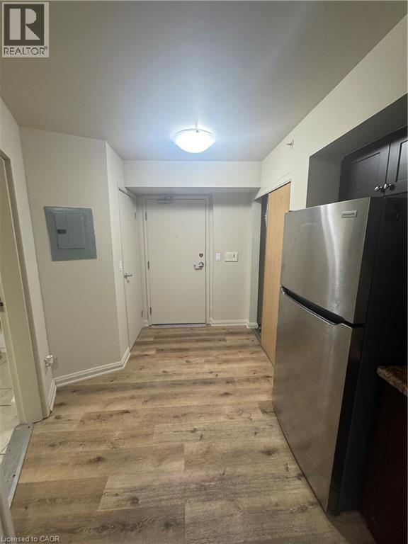 416 Lancaster Street W Unit# E, Kitchener, Ontario  N2H 4V9 - Photo 3 - 40810352