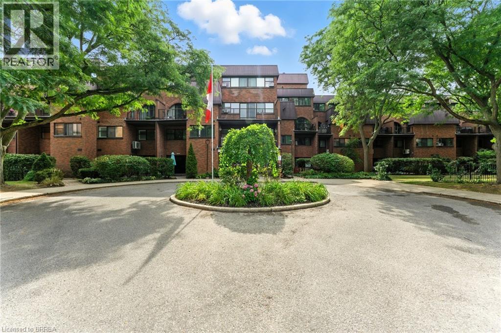 36 Hayhurst Road Unit# 126, Brantford, Ontario  N3R 6Y9 - Photo 2 - 40810558