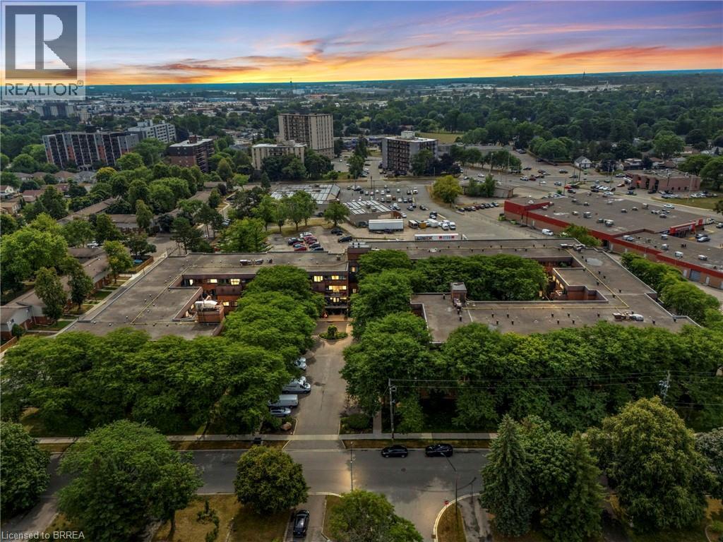 36 Hayhurst Road Unit# 126, Brantford, Ontario  N3R 6Y9 - Photo 4 - 40810558