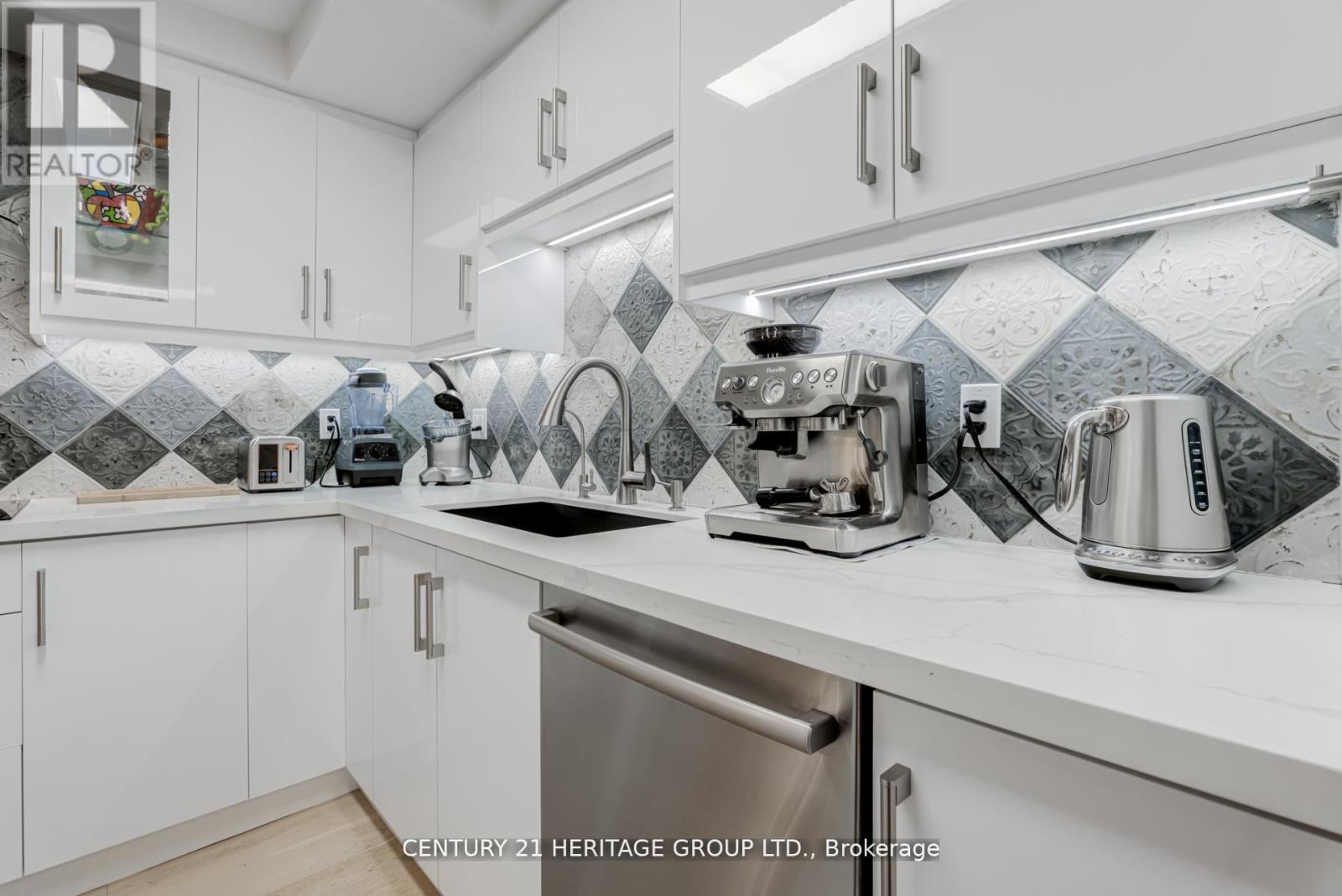 805 - 278 Bloor Street E, Toronto, Ontario  M4W 3M4 - Photo 22 - C12860886