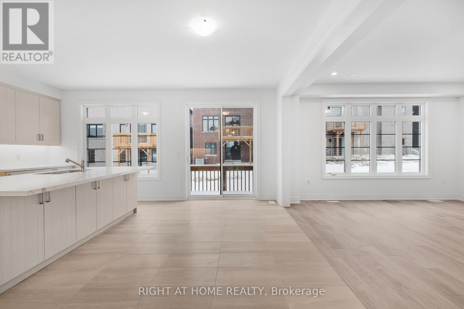 59 Cunningham Drive, Bradford West Gwillimbury, Ontario  L0G 1B0 - Photo 23 - N12807250