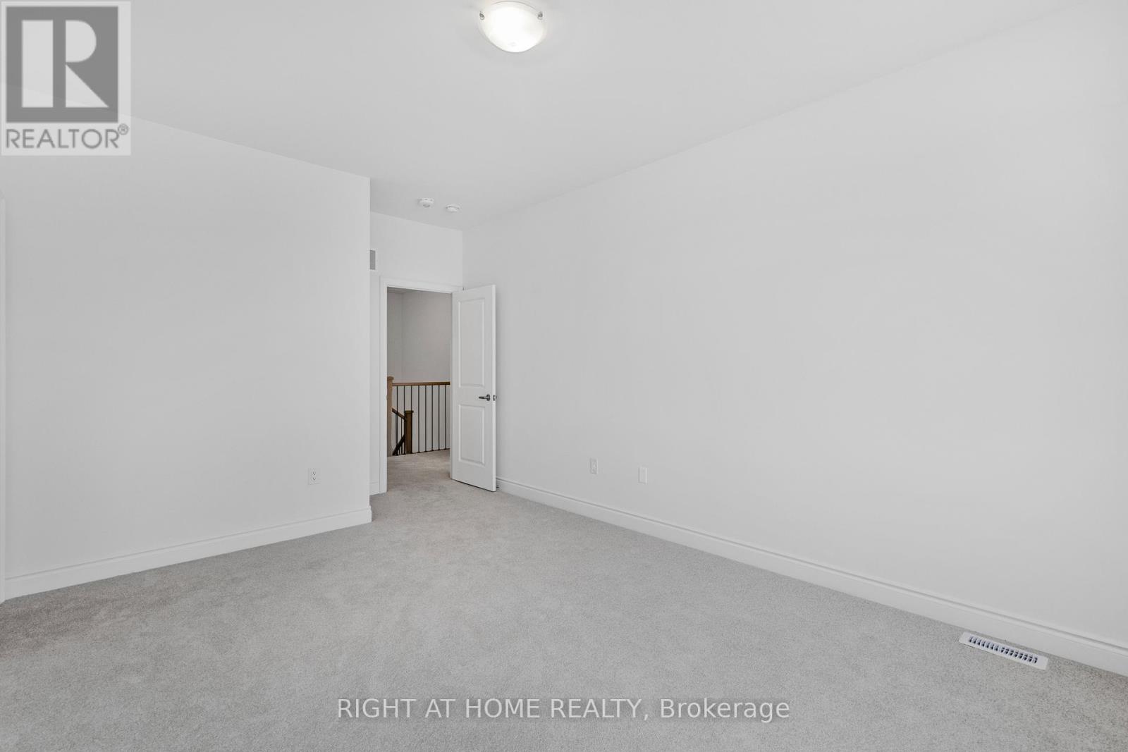 59 Cunningham Drive, Bradford West Gwillimbury, Ontario  L0G 1B0 - Photo 30 - N12807250