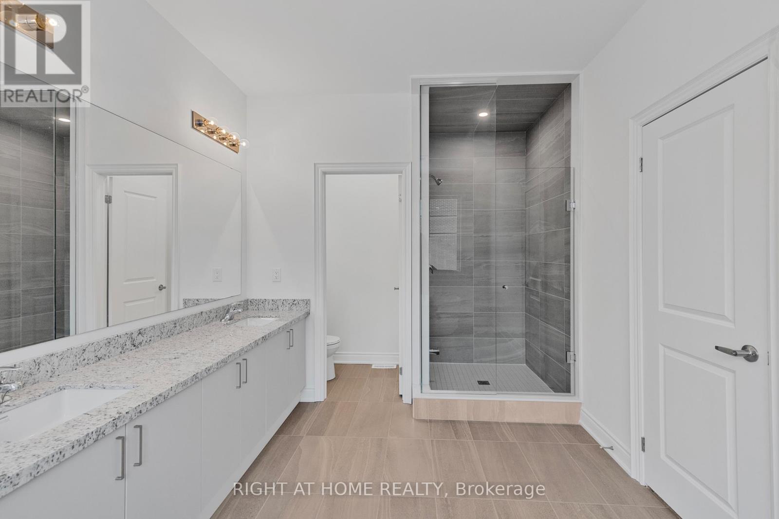 59 Cunningham Drive, Bradford West Gwillimbury, Ontario  L0G 1B0 - Photo 44 - N12807250