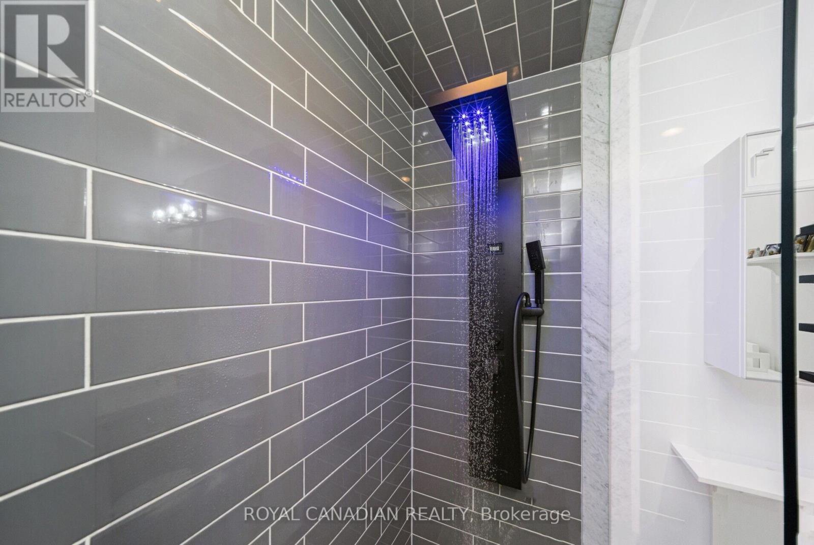 308 - 55 Speers Road, Oakville, Ontario  L6K 0H9 - Photo 38 - W12695548