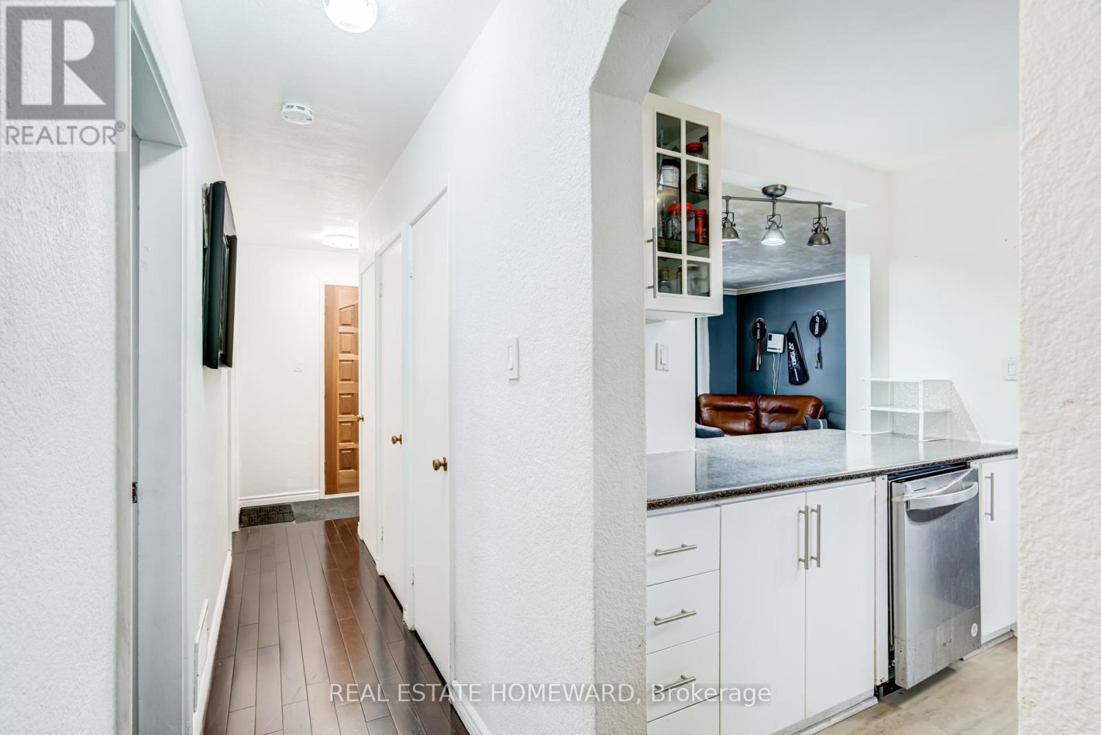 30 Marchington Circle, Toronto, Ontario  M1R 3M4 - Photo 10 - E12860882