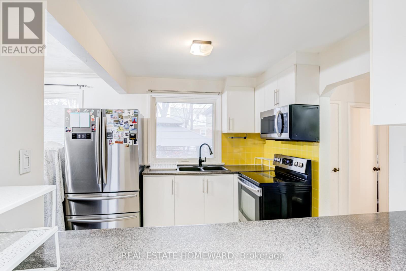 30 Marchington Circle, Toronto, Ontario  M1R 3M4 - Photo 12 - E12860882