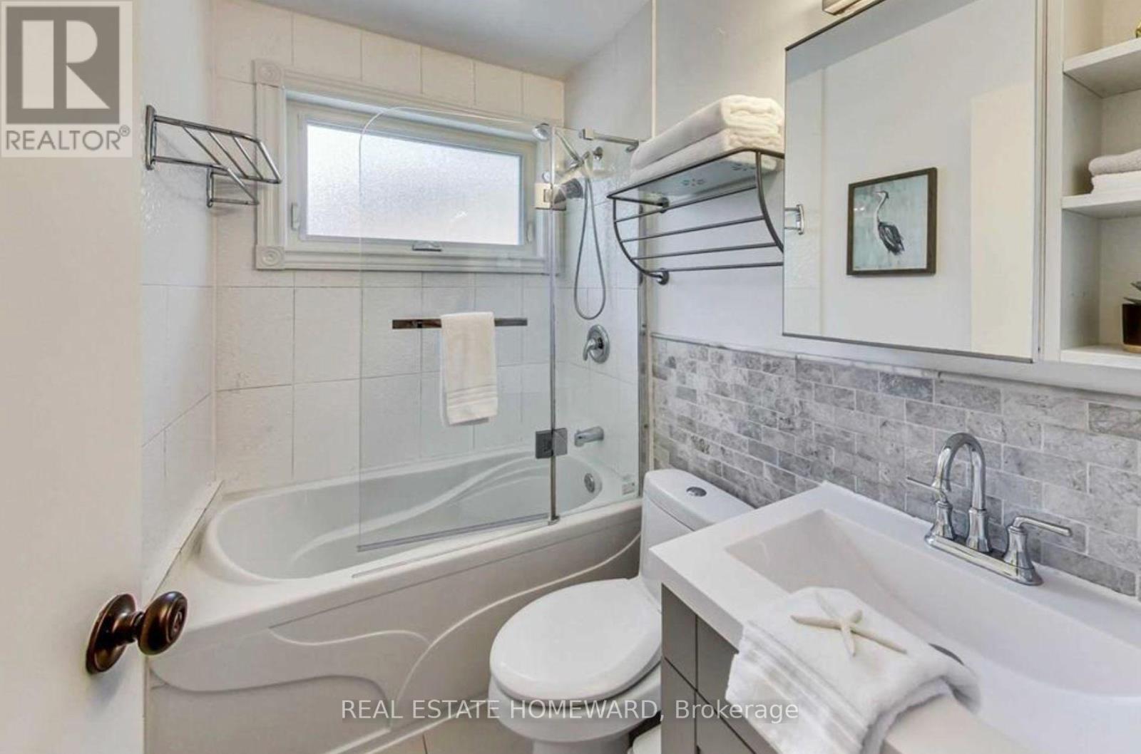 30 Marchington Circle, Toronto, Ontario  M1R 3M4 - Photo 21 - E12860882