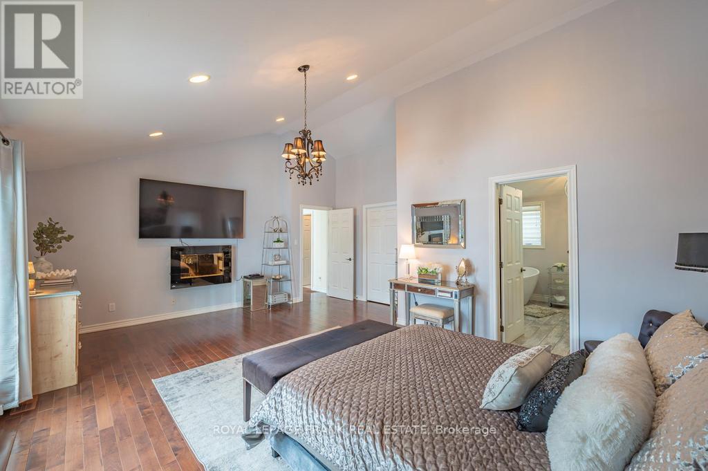 113 Fire Route 37, Trent Lakes, Ontario  K0L 1J0 - Photo 17 - X12449137