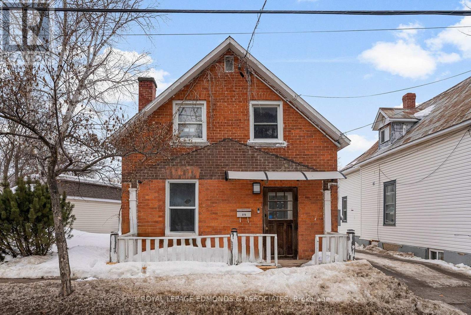 375 Christie Street S, Pembroke, Ontario  K8A 4R8 - Photo 2 - X12860332