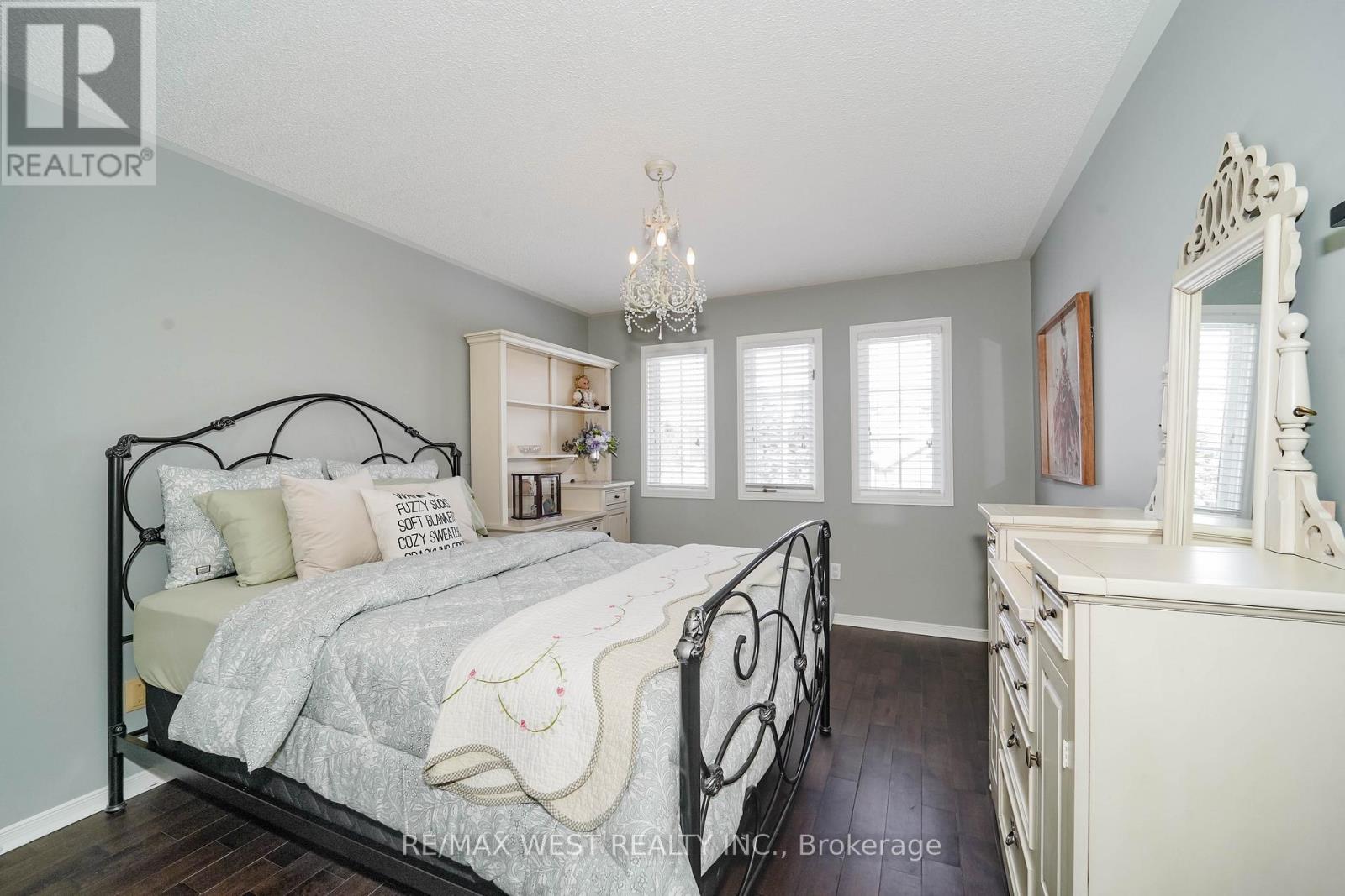 43 Summitcrest Drive, Richmond Hill, Ontario  L4S 1A7 - Photo 15 - N12860870