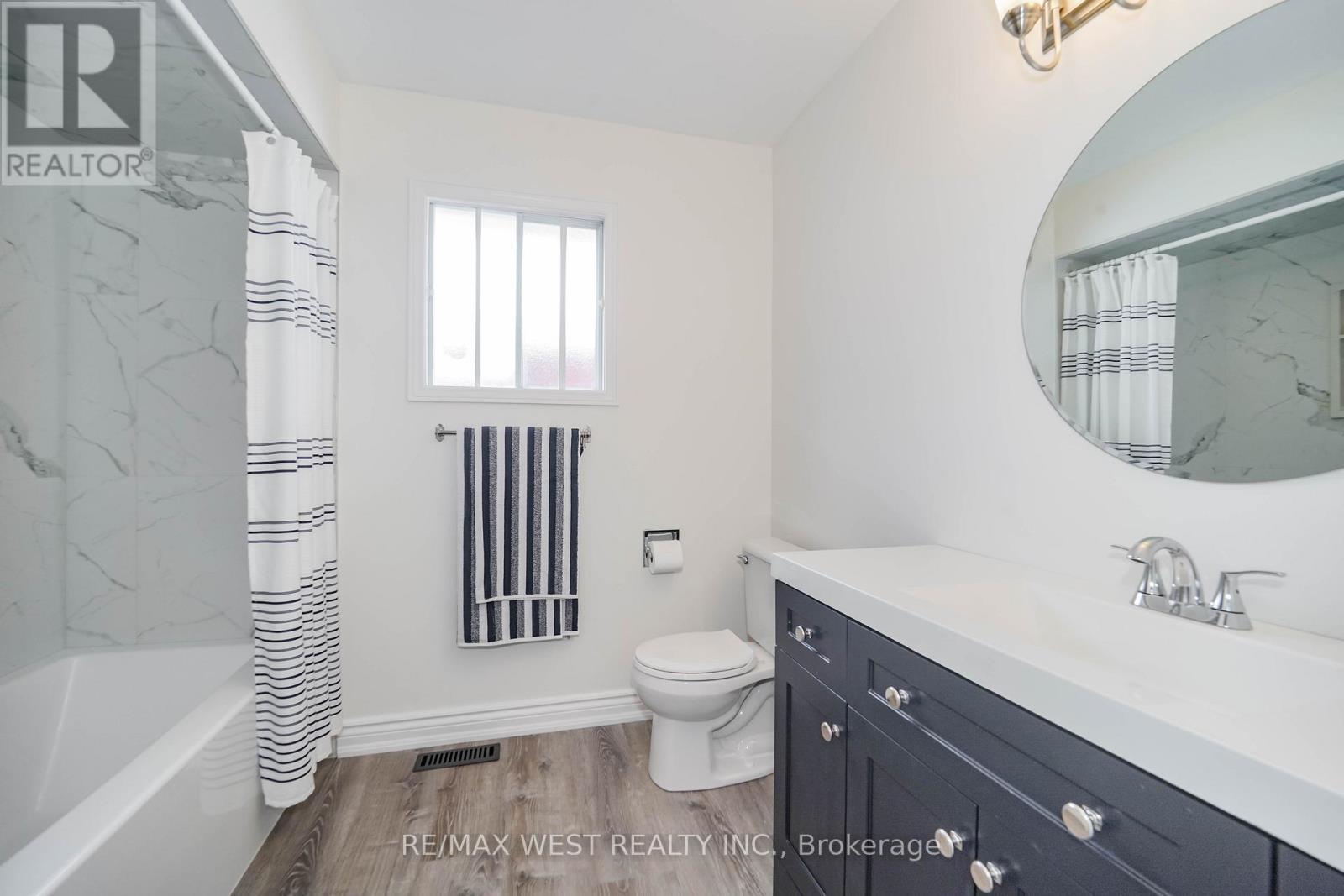 43 Summitcrest Drive, Richmond Hill, Ontario  L4S 1A7 - Photo 16 - N12860870