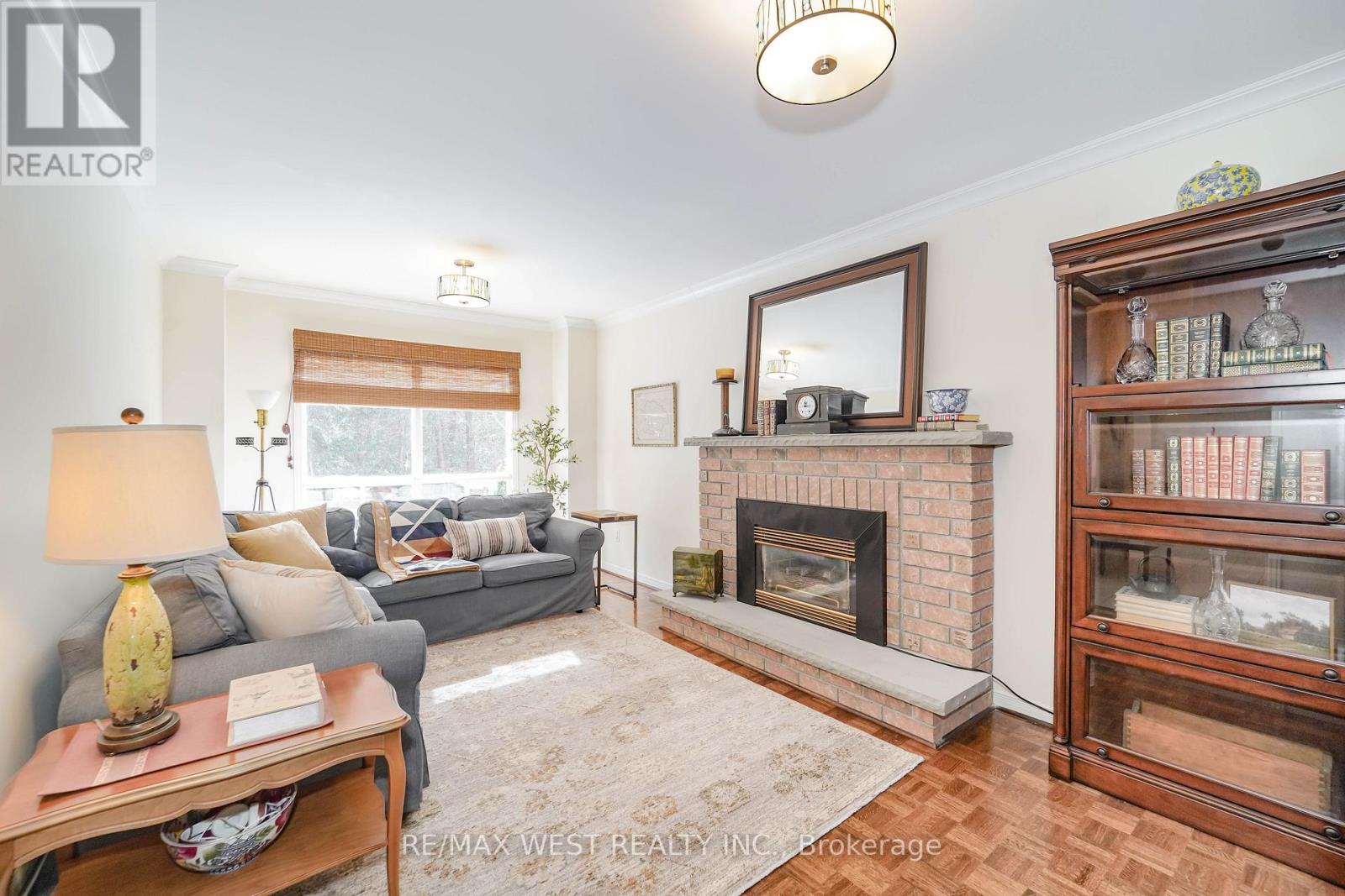 43 Summitcrest Drive, Richmond Hill, Ontario  L4S 1A7 - Photo 3 - N12860870