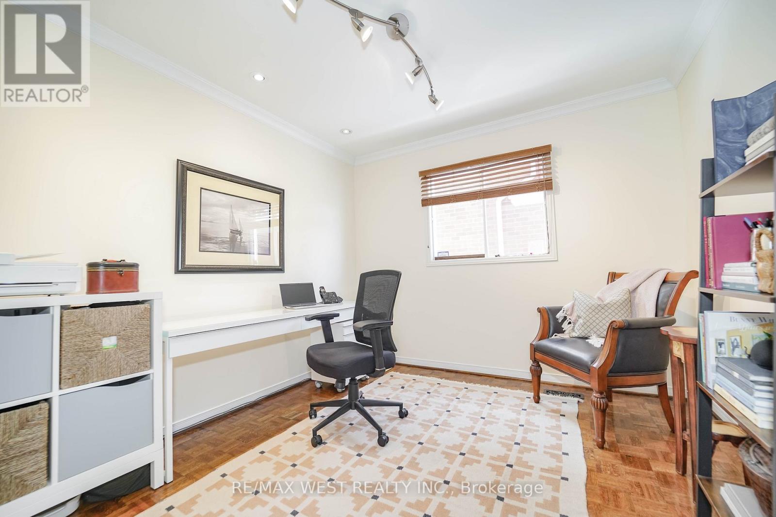 43 Summitcrest Drive, Richmond Hill, Ontario  L4S 1A7 - Photo 9 - N12860870