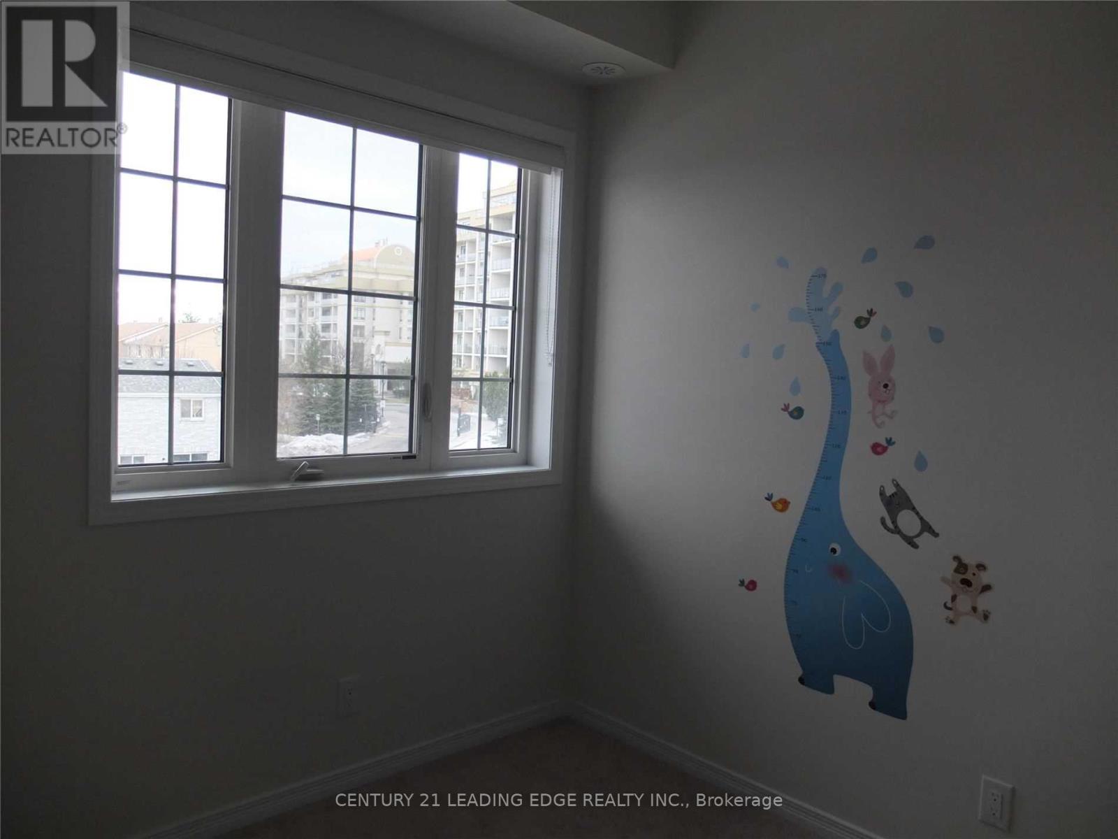 105 Silverwood Avenue, Richmond Hill, Ontario  L4S 0G3 - Photo 6 - N12860940