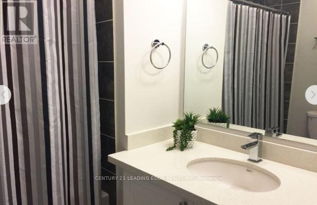 105 Silverwood Avenue, Richmond Hill, Ontario  L4S 0G3 - Photo 8 - N12860940