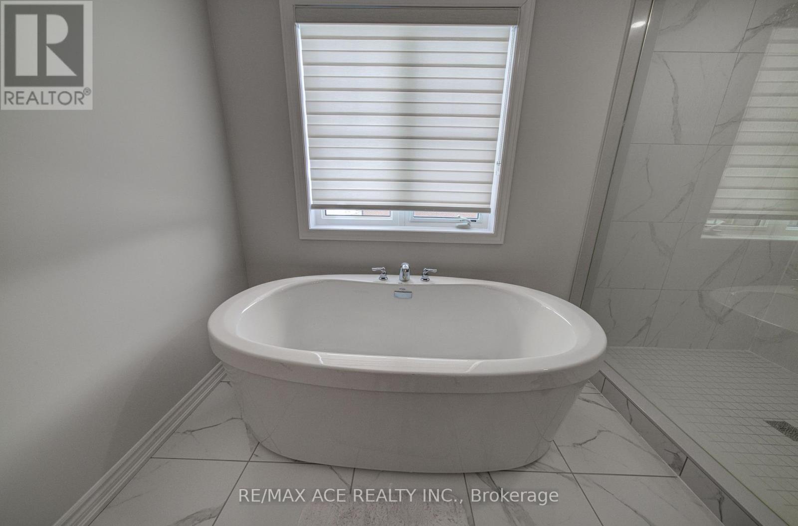 26 Federica Crescent, Wasaga Beach, Ontario  L9Z 0N6 - Photo 36 - S12860794