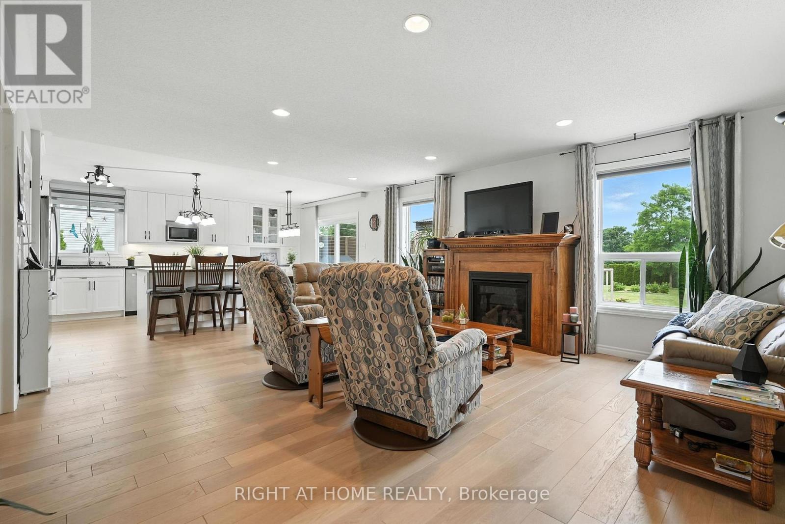 16 O'neill Circle, Springwater (Phelpston), Ontario  L0L 2K0 - Photo 16 - S12860944