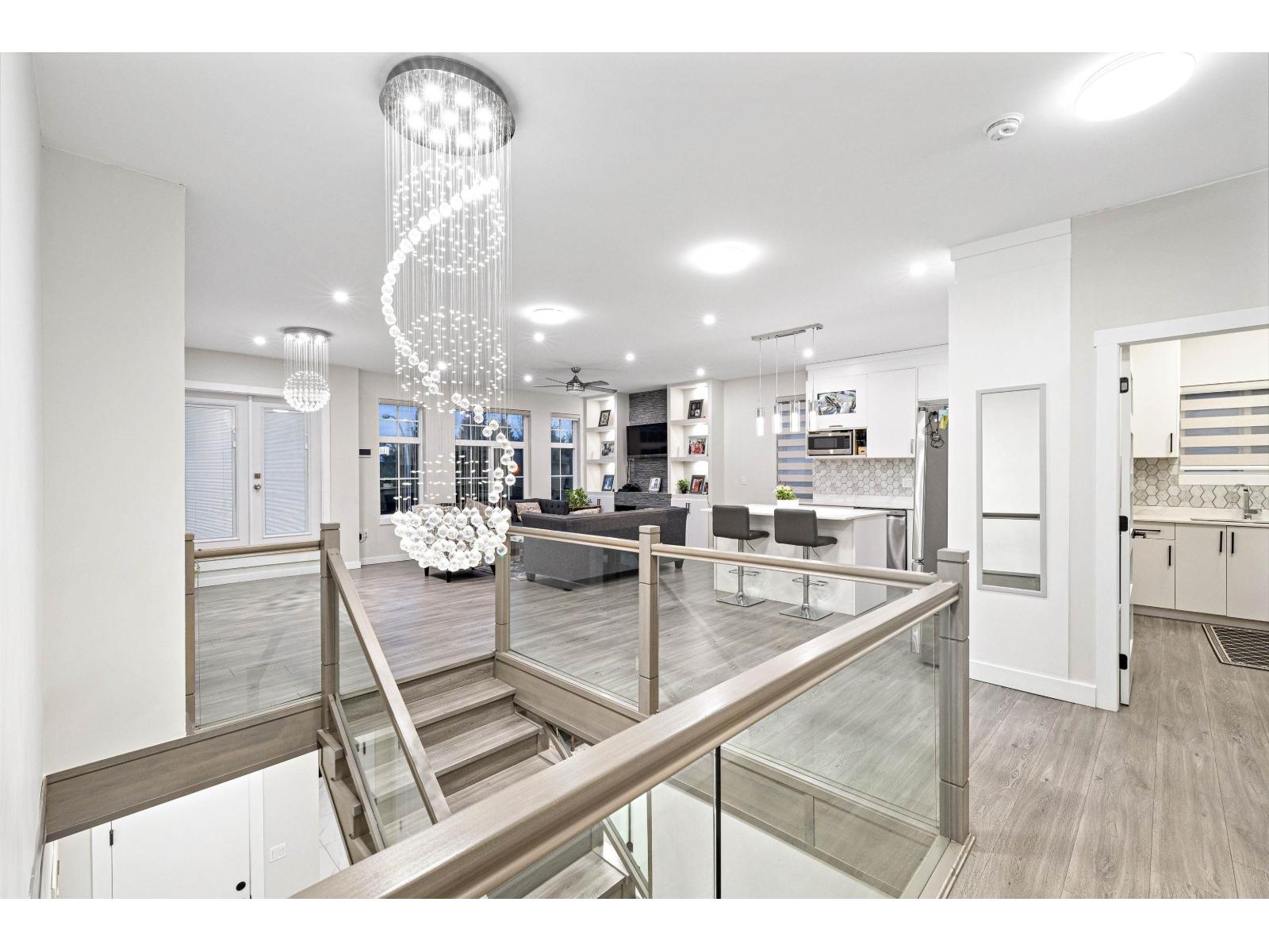 8069 124 Avenue, Surrey, British Columbia  V3W 0X7 - Photo 4 - R3096762