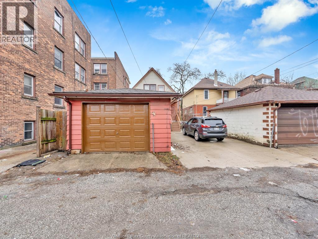 982 Dougall Avenue, Windsor, Ontario  N9A 4R1 - Photo 38 - 26004837