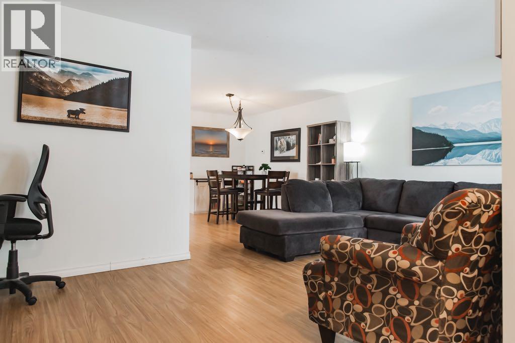 9707 92a Street, Grande Prairie, Alberta  T8V 4N3 - Photo 9 - A2282125