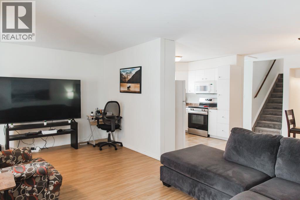 9707 92a Street, Grande Prairie, Alberta  T8V 4N3 - Photo 8 - A2282125