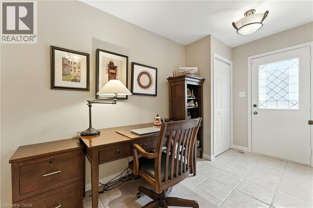 3 Atkins Drive, Hamilton, Ontario  L9C 6T6 - Photo 13 - 40797292