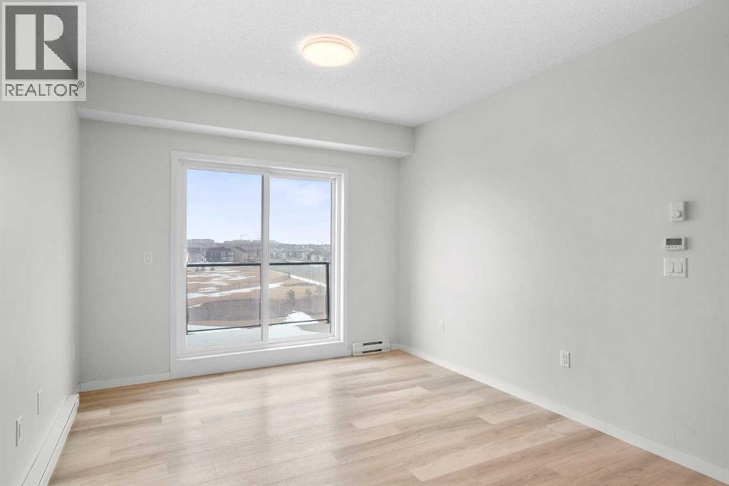 2411, 33 Carringham Gate Nw, Calgary, Alberta  T3P 2H6 - Photo 11 - A2288524