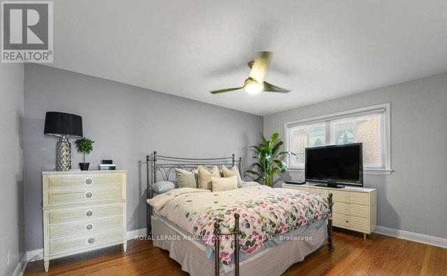 185 Rathburn Road, Toronto, Ontario  M9B 2L5 - Photo 11 - W12860814