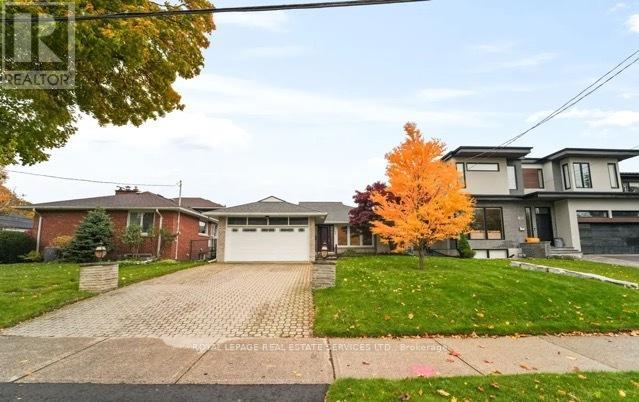 185 Rathburn Road, Toronto, Ontario  M9B 2L5 - Photo 2 - W12860814