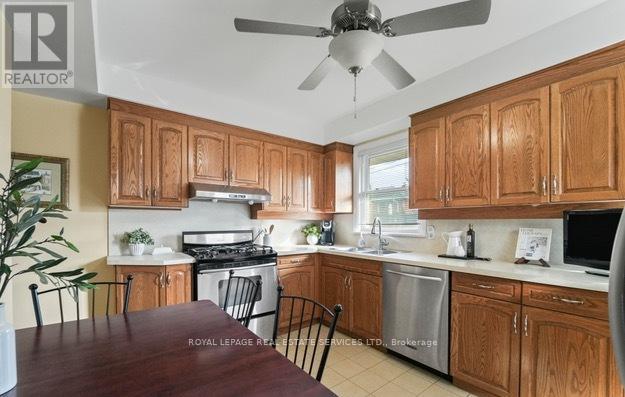 185 Rathburn Road, Toronto, Ontario  M9B 2L5 - Photo 8 - W12860814