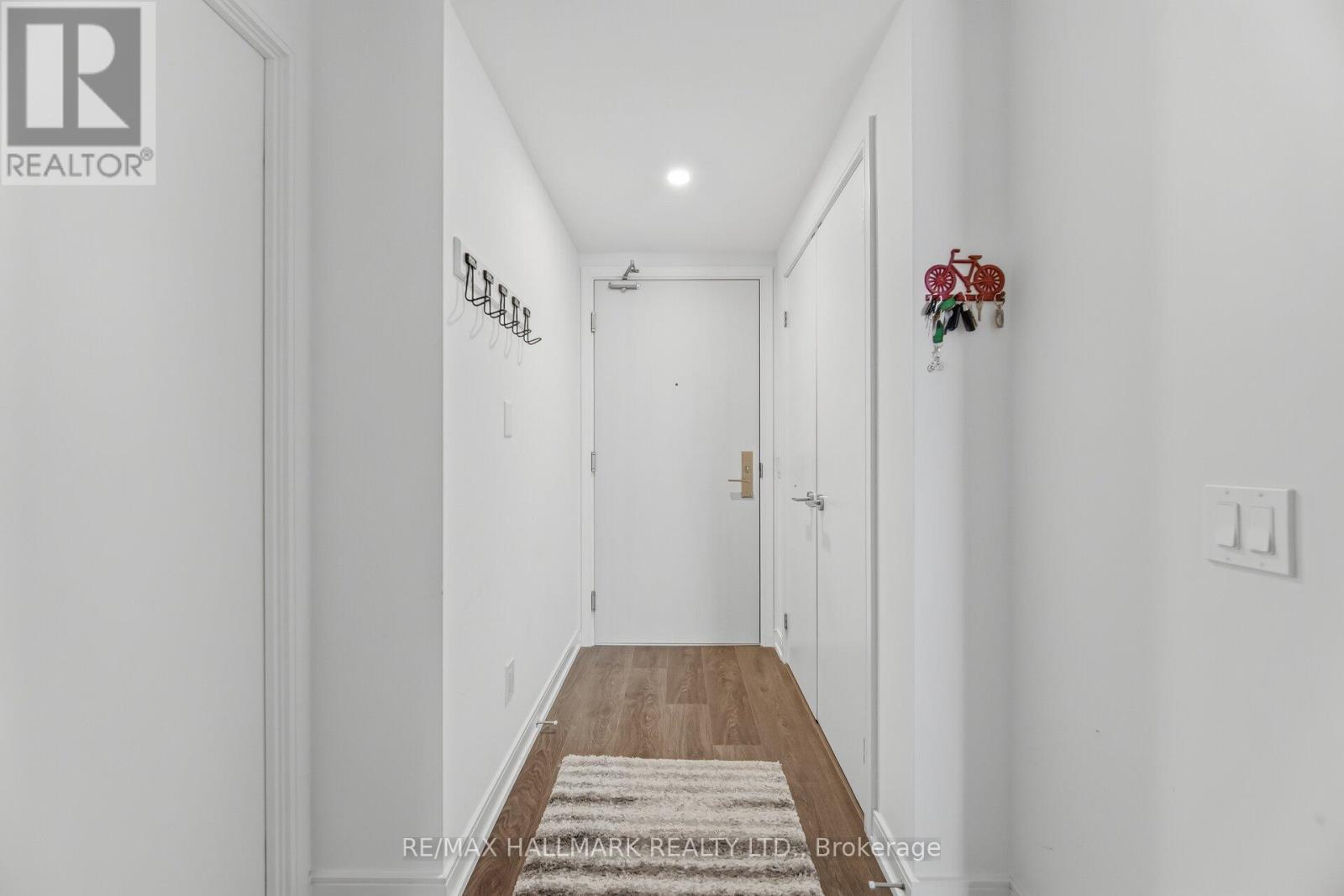 2003 - 30 Samuel Wood Way, Toronto, Ontario  M9B 0C9 - Photo 5 - W12860898