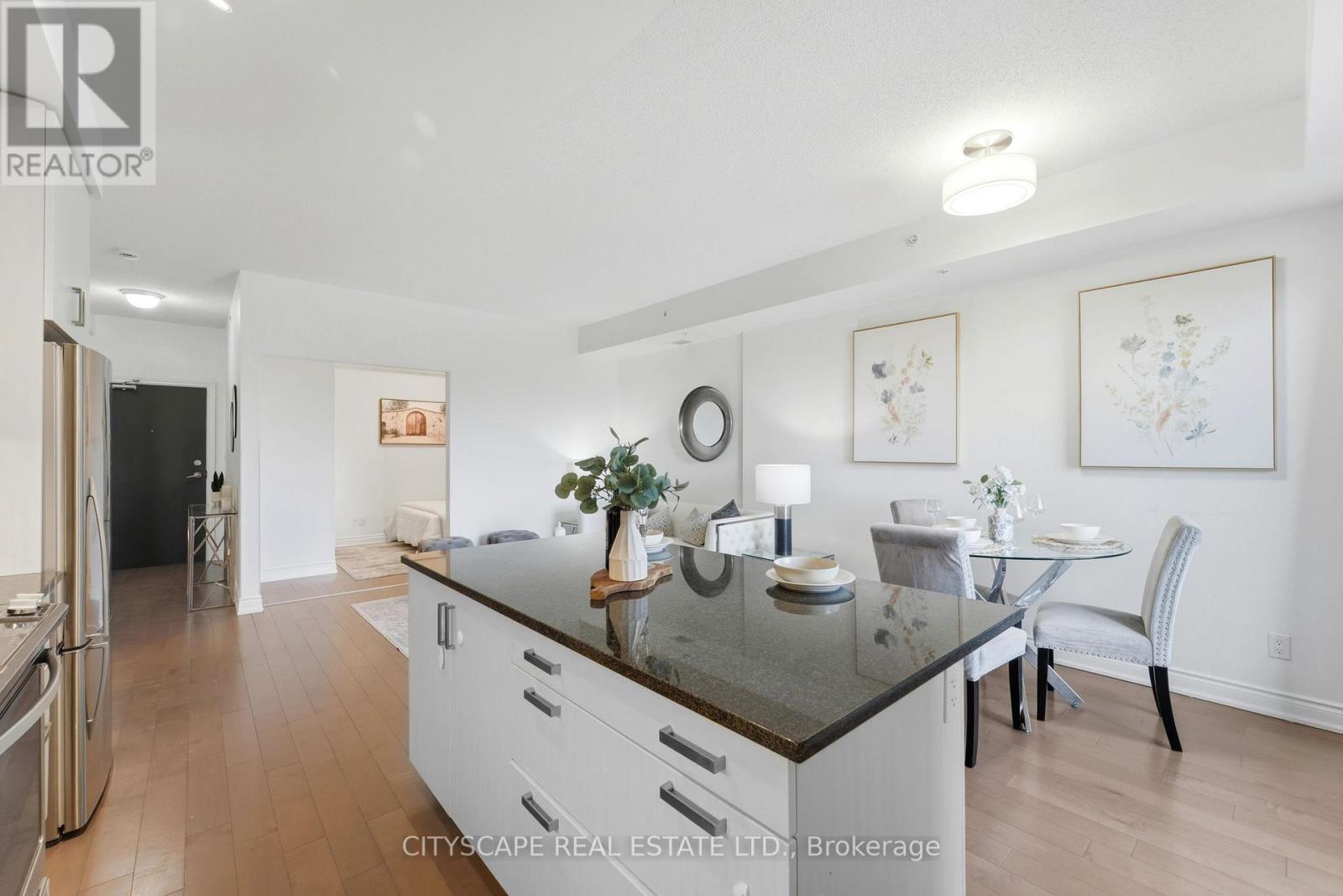 429 - 3170 Erin Mills Parkway, Mississauga (Erin Mills), Ontario  L5L 0B6 - Photo 10 - W12860912