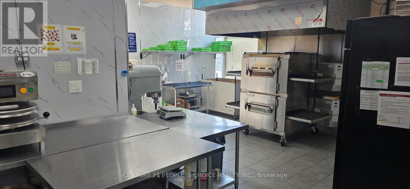 C4 - 702 Woolwich Street, Guelph, Ontario  N1H 3Z1 - Photo 4 - X12860776