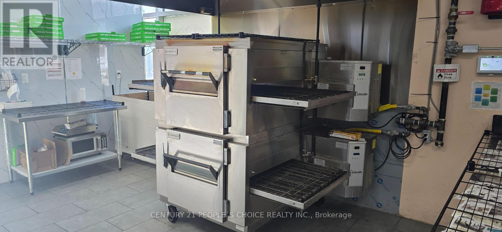 C4 - 702 Woolwich Street, Guelph, Ontario  N1H 3Z1 - Photo 6 - X12860776