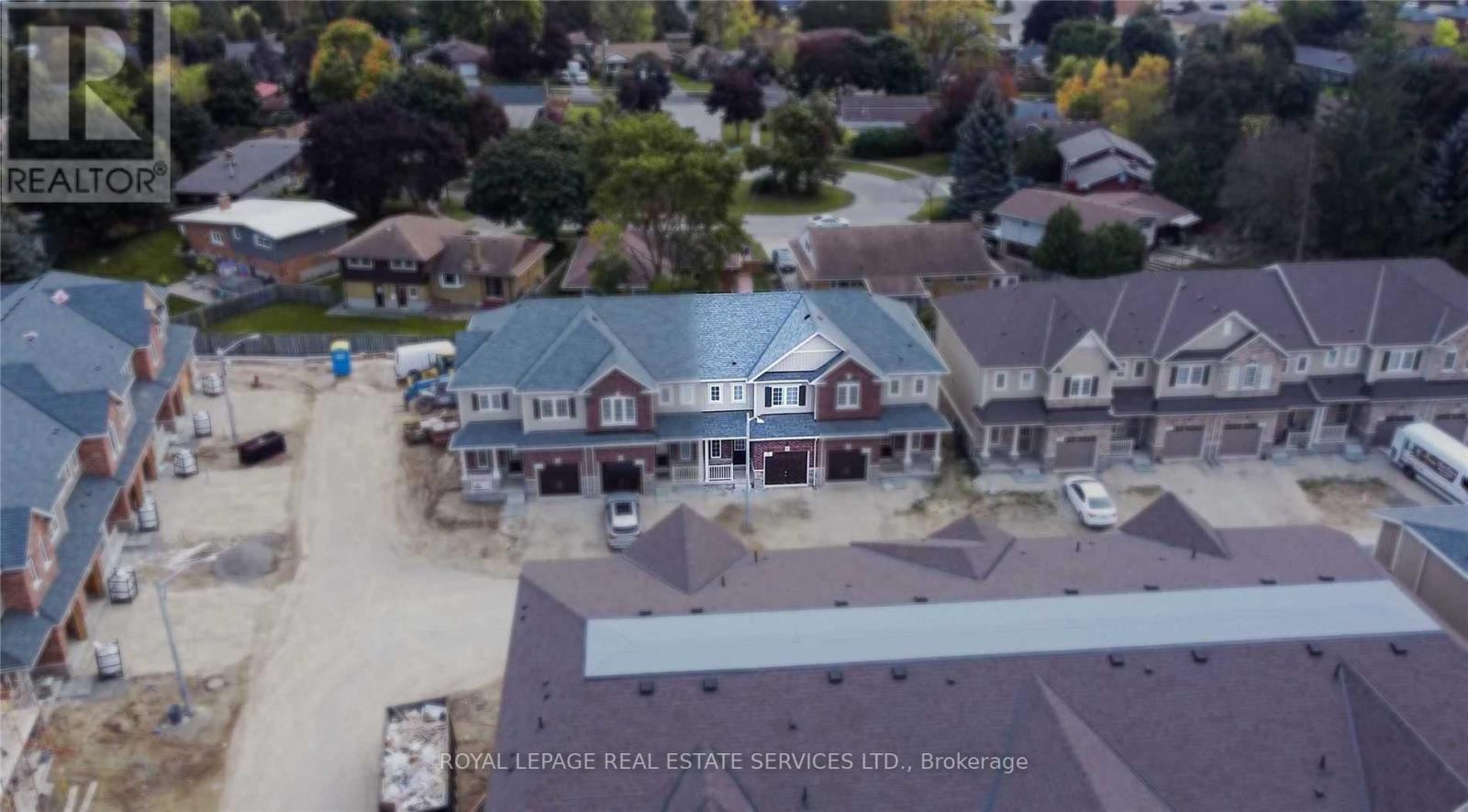 60 Dewberry Drive, Kitchener, Ontario  N2B 0A9 - Photo 3 - X12860816