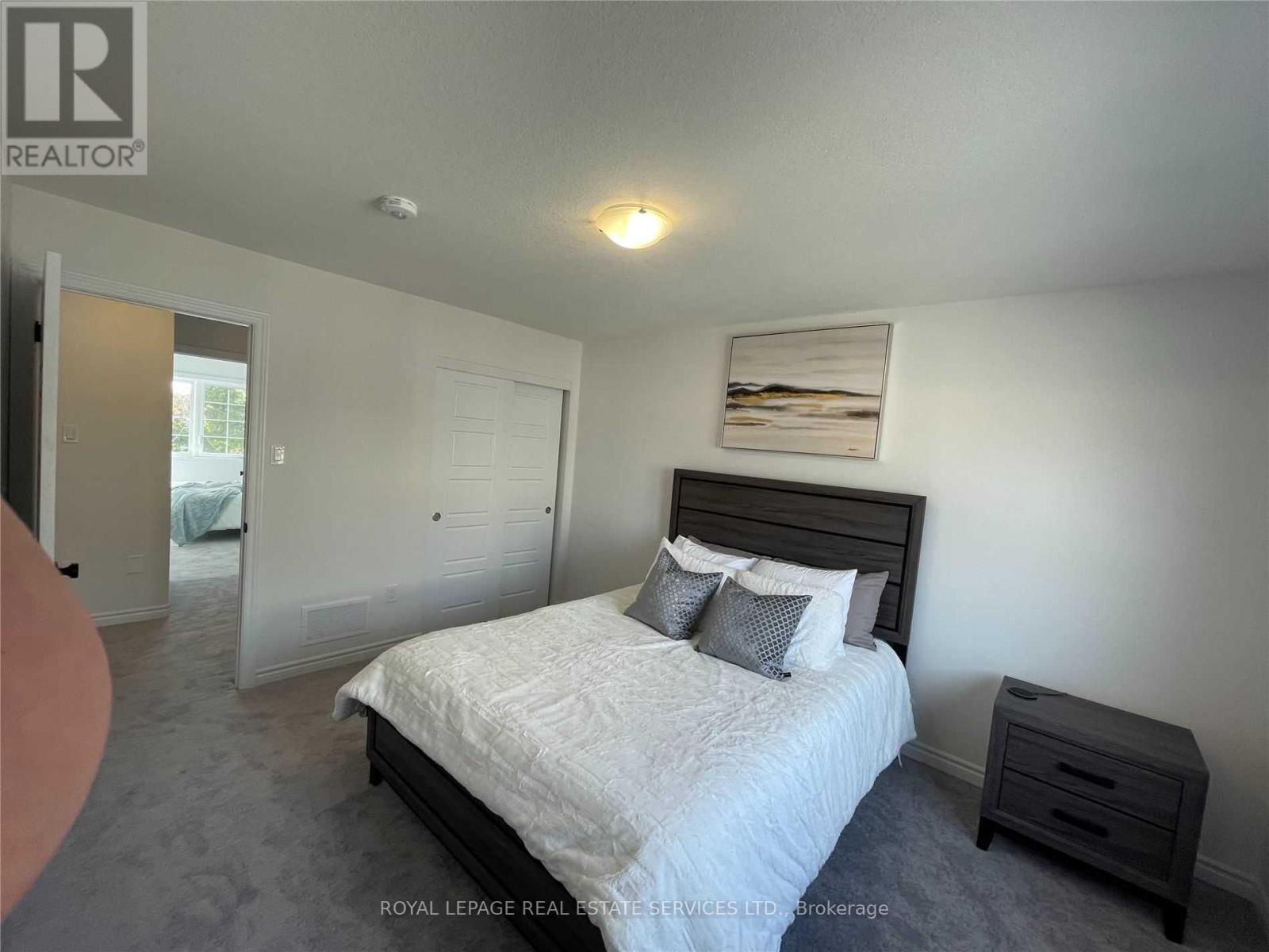 60 Dewberry Drive, Kitchener, Ontario  N2B 0A9 - Photo 7 - X12860816