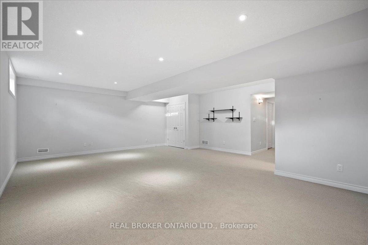 22 - 435 Winchester Drive, Waterloo, Ontario  N2T 0B7 - Photo 31 - X12860868