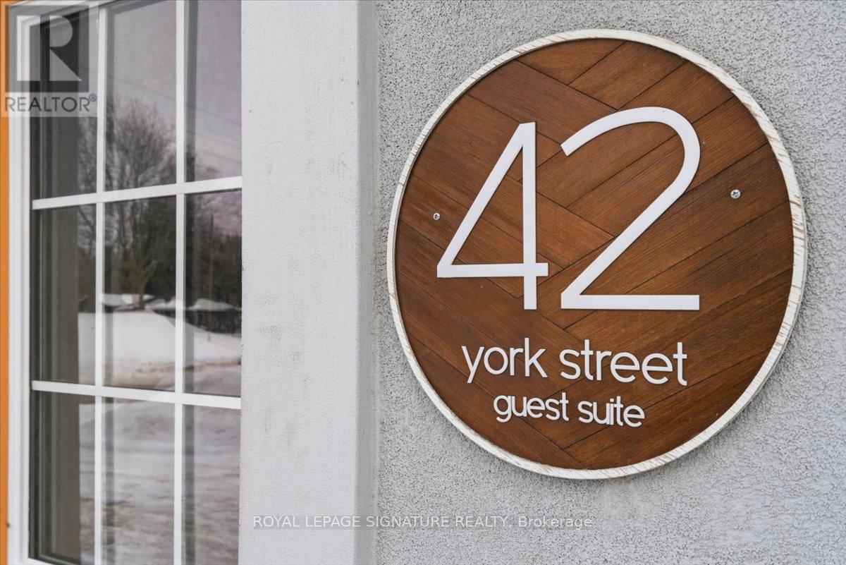 42 YORK STREET, Prince Edward County, Ontario