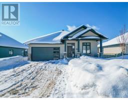 37 SILVER MAPLE LANE, North Bay, Ontario