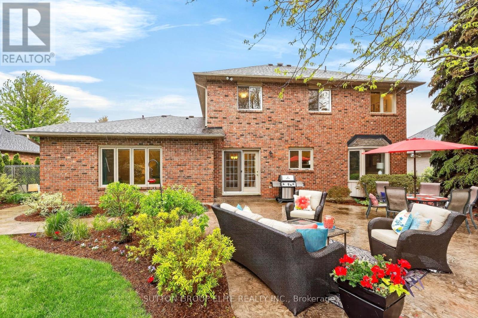 11 Elderberry Lane, Hamilton, Ontario  L0R 1H2 - Photo 45 - X12814206