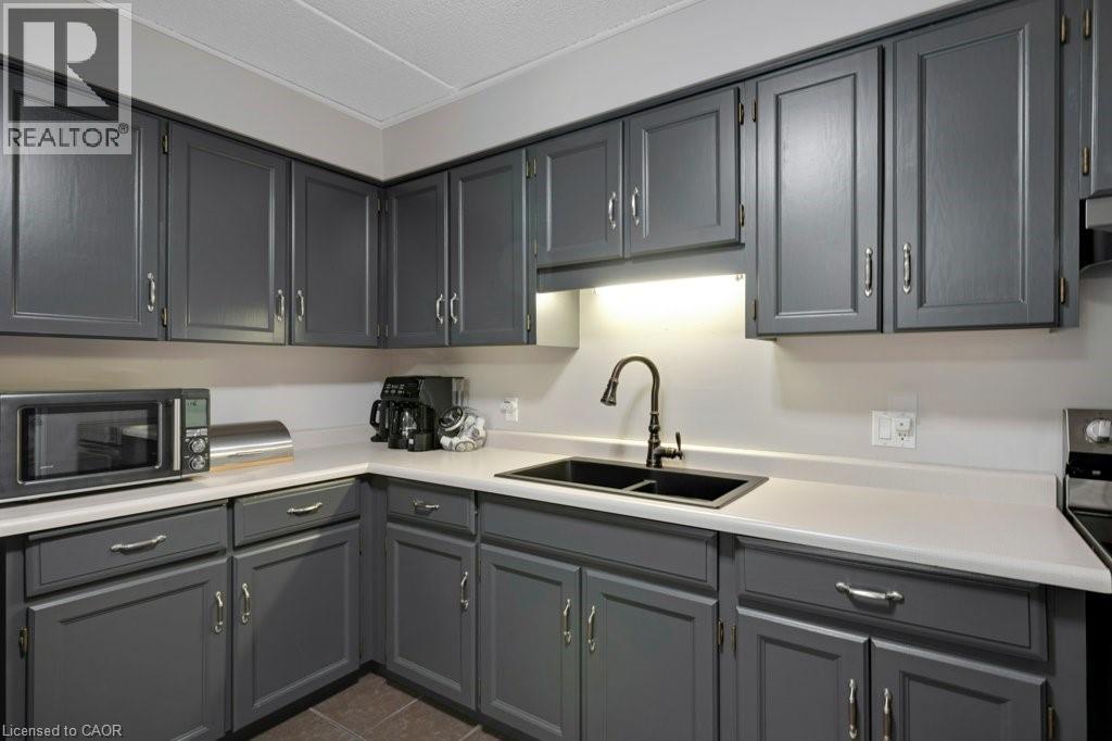 401 Erb Street Unit# 203, Waterloo, Ontario N2L 1W5 - Photo 12 - 40809439
