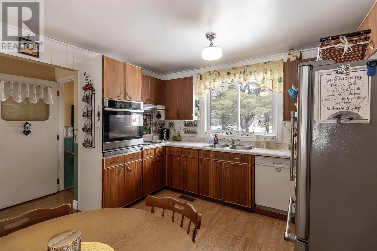 12 Kirby Rd, Goulais River, Ontario  P0S 1E0 - Photo 10 - SM260435