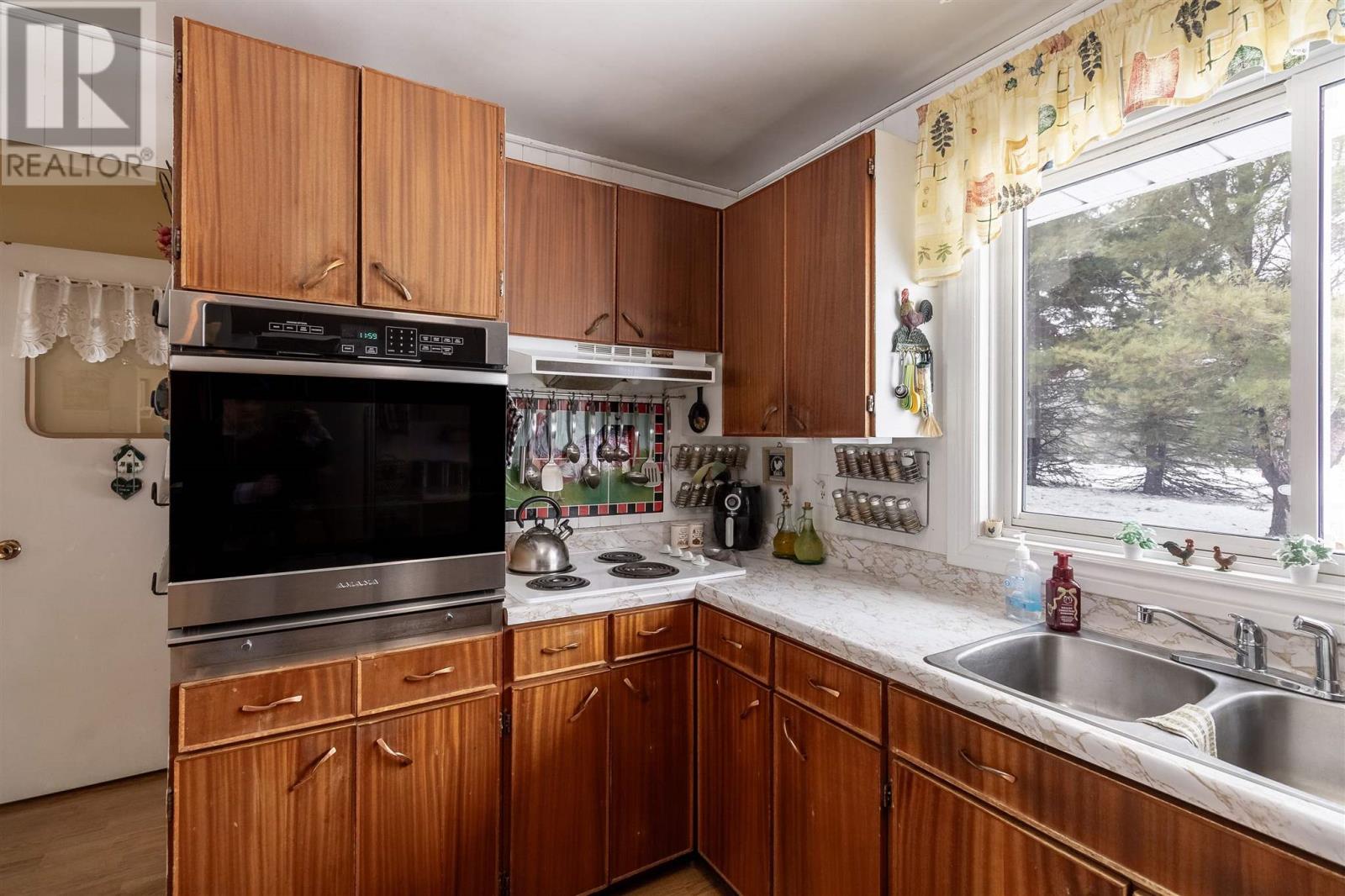 12 Kirby Rd, Goulais River, Ontario  P0S 1E0 - Photo 12 - SM260435