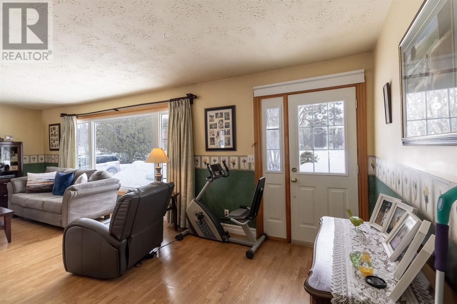 12 Kirby Rd, Goulais River, Ontario  P0S 1E0 - Photo 4 - SM260435