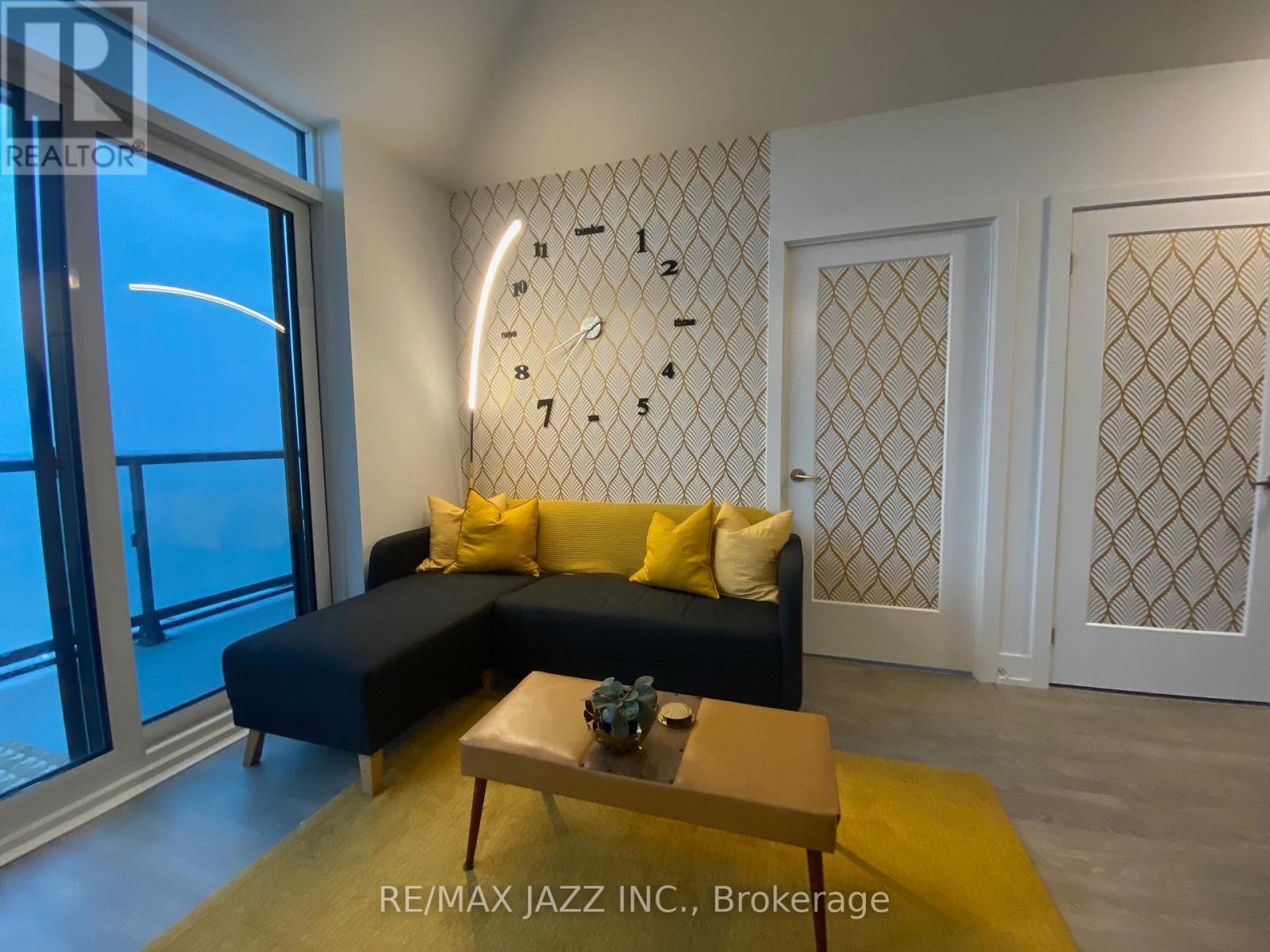 1716 - 2550 Simcoe Street N, Oshawa, Ontario  L1L 0R5 - Photo 2 - E12861230